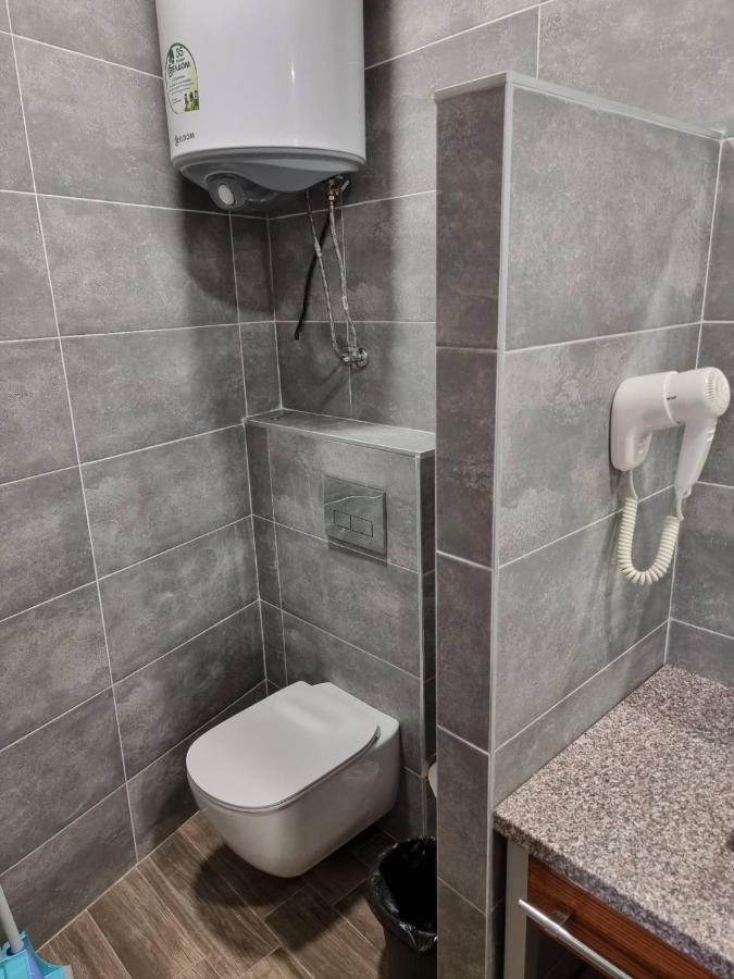 Бутикови Студиа Брита 克兰内沃 外观 照片
